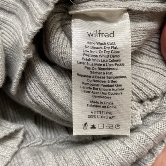 Aritzia Wilfred Grey Front Plunge (Thais) Cardigan Size S - Picture 8 of 9